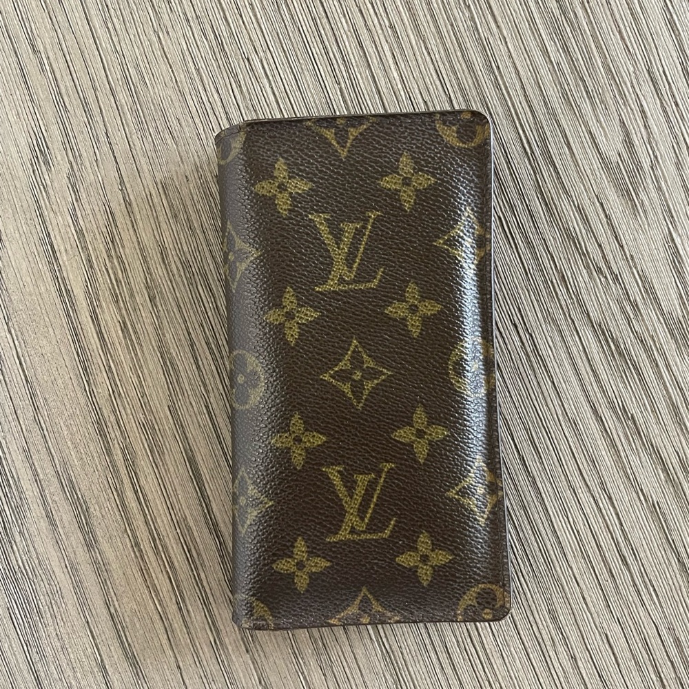 Louis Vuitton Monogram Canvas Checkbook/Cardholder.